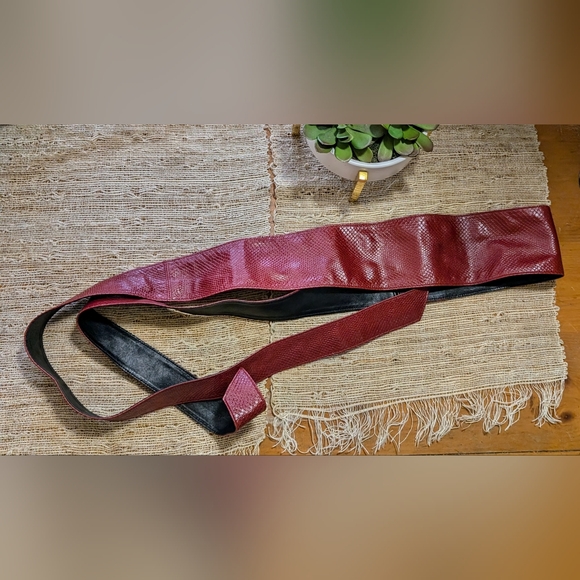 Saint Laurent Rouge Faux Python Tie Belt NEW - Picture 3 of 5